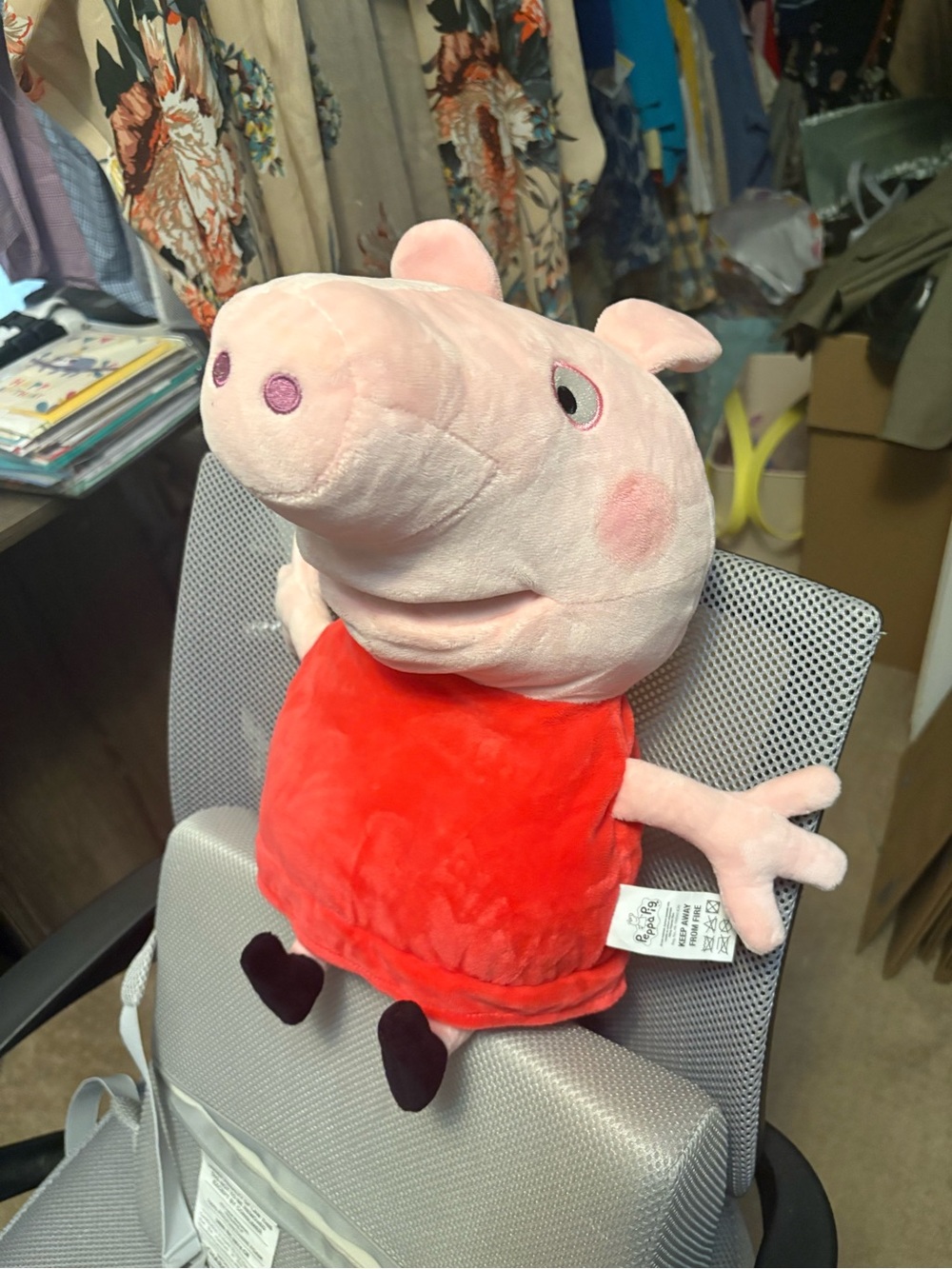 Peppa Pig Plush puppet Toy in Pink and Red by Peppa Pig